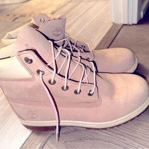 Timberlands light rose